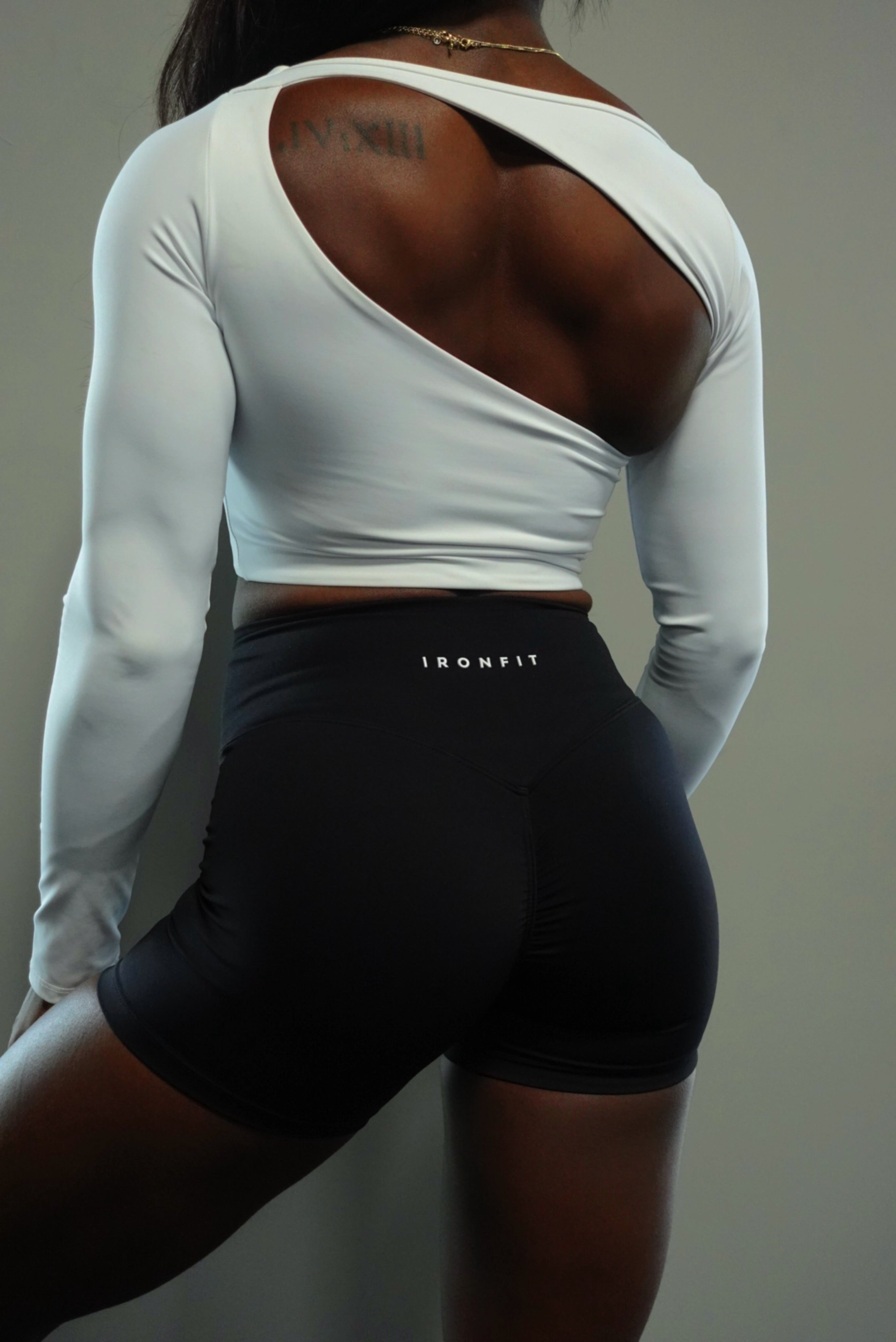 AMPLIFY SHORTS - BLACK