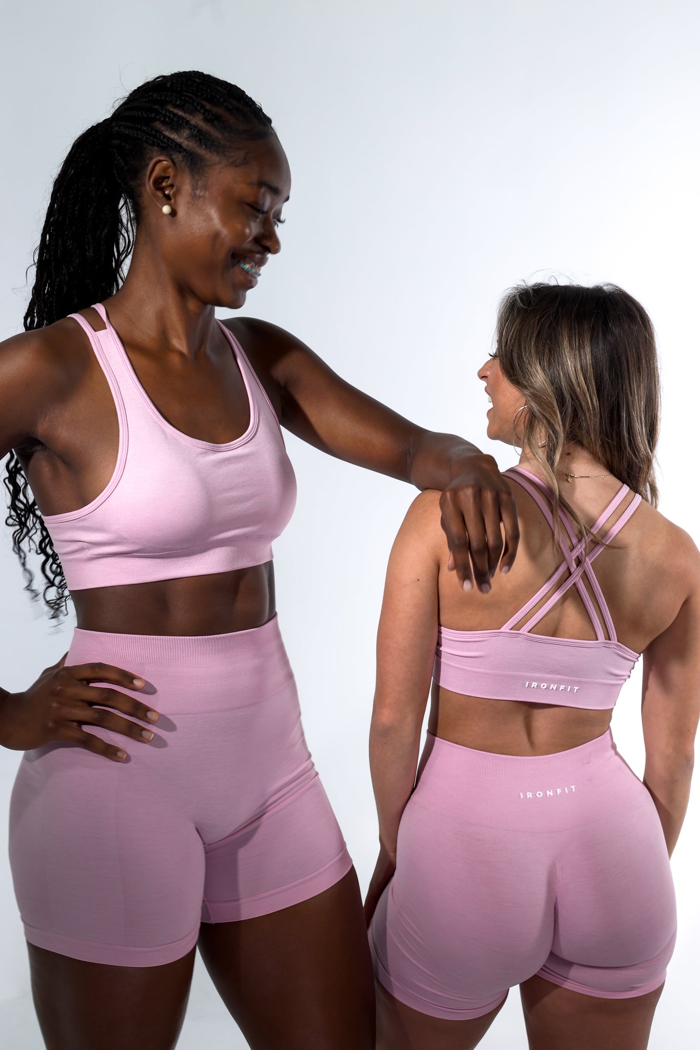 AMPLIFY SHORTS - PINK