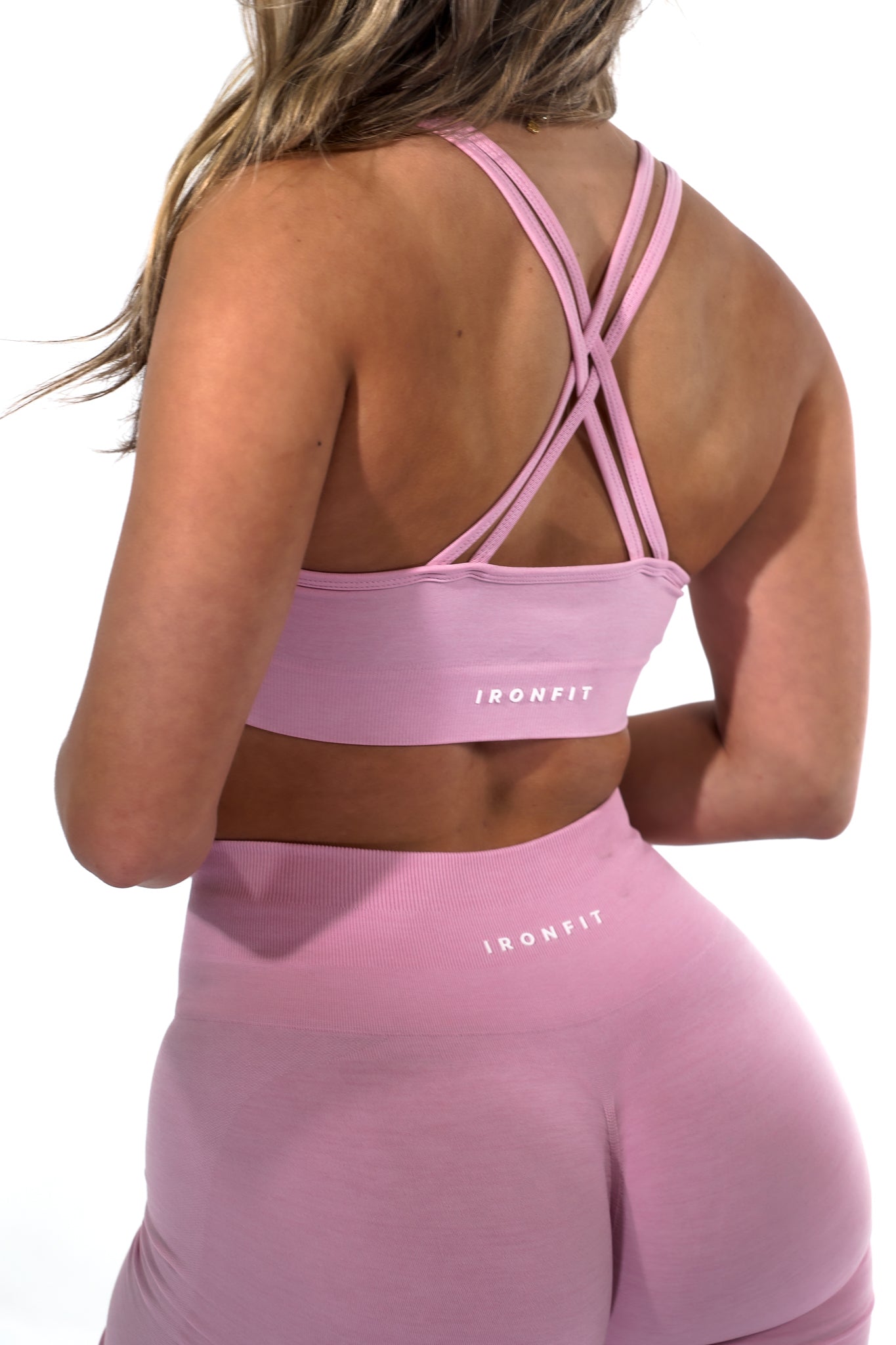 WOMEN'S AMPLIFY SHORTS - PINK